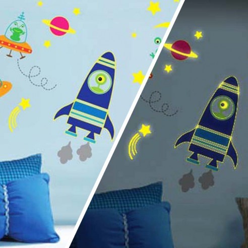Sticker Fosforescent Spatiul Cosmic