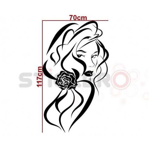 Fata cu Trandafir in Par