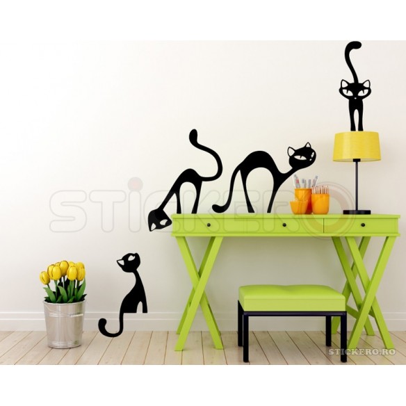 Sticker decorativ Pisicute Jucause